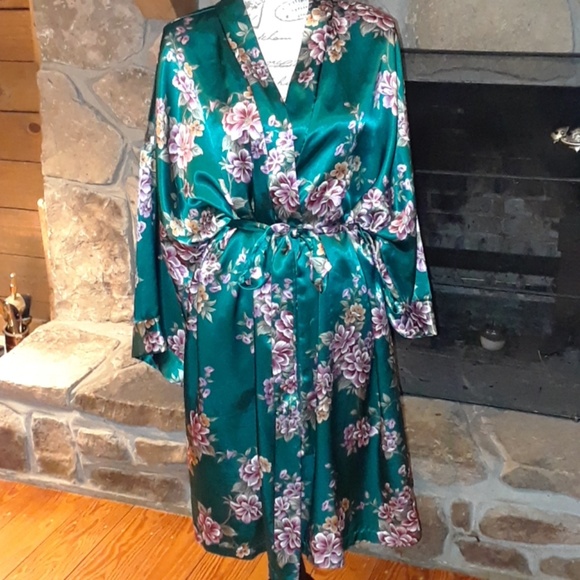 Dentelle Other - Satin robe by Dentelle, 2X